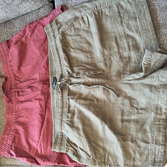 2 pairs ladies shorts - Picture 2 of 2